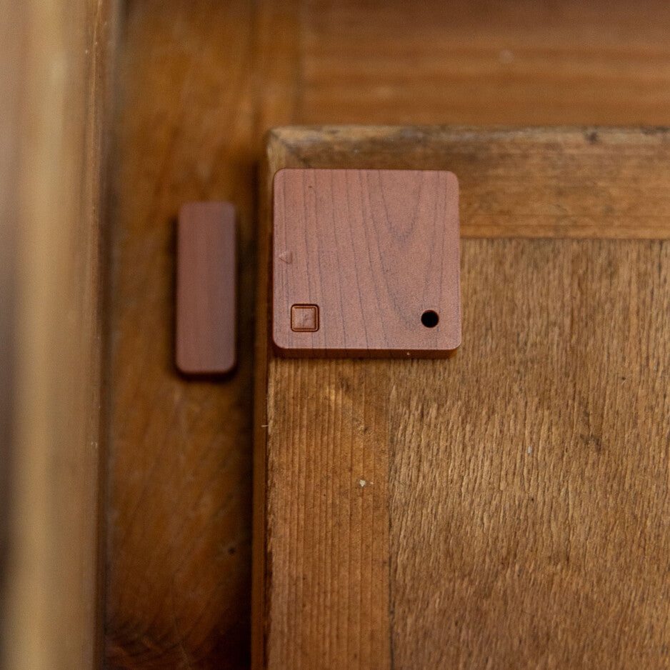 [P03021] Shelly BLU Door/Window ZB Brown, durvju un logu atvēršanas sensors, brūns